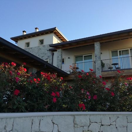 Relais Colle San Giorgio Acomodação com café da manhã Bardolino Exterior foto
