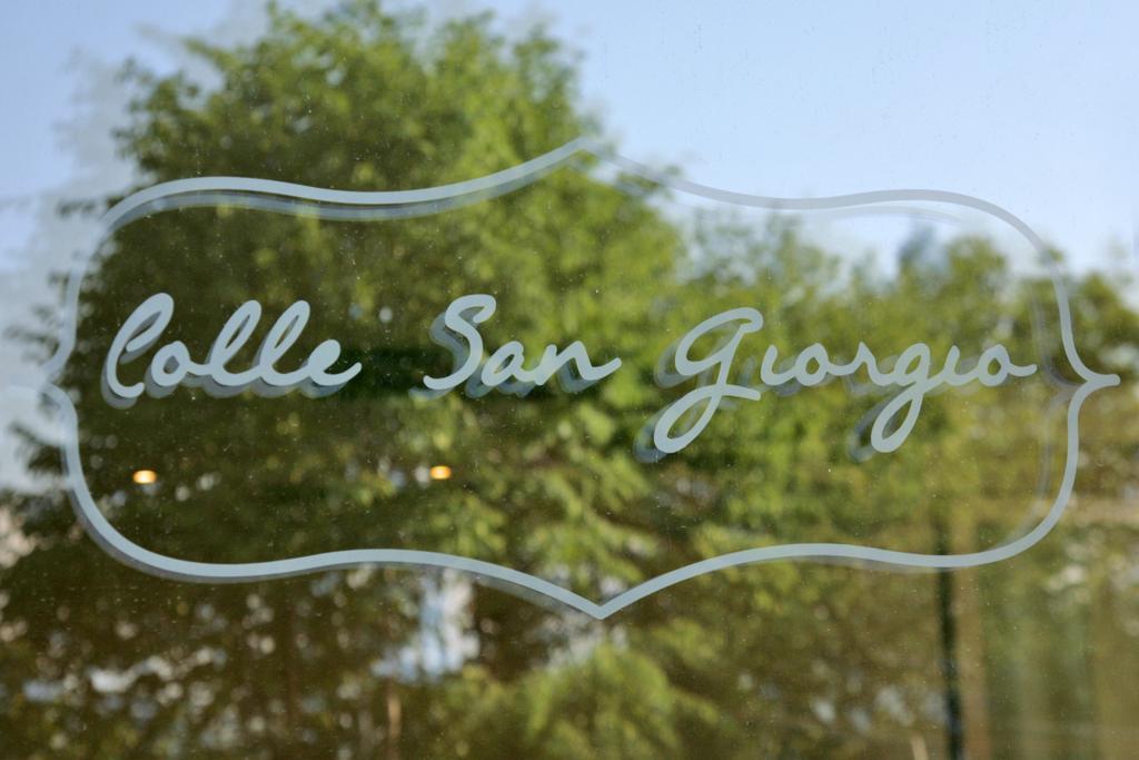 Relais Colle San Giorgio Acomodação com café da manhã Bardolino Exterior foto